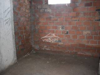 ΜΠΑΝΙΟ ΕΠΑΝΩ ΟΡΟΦΟΥ