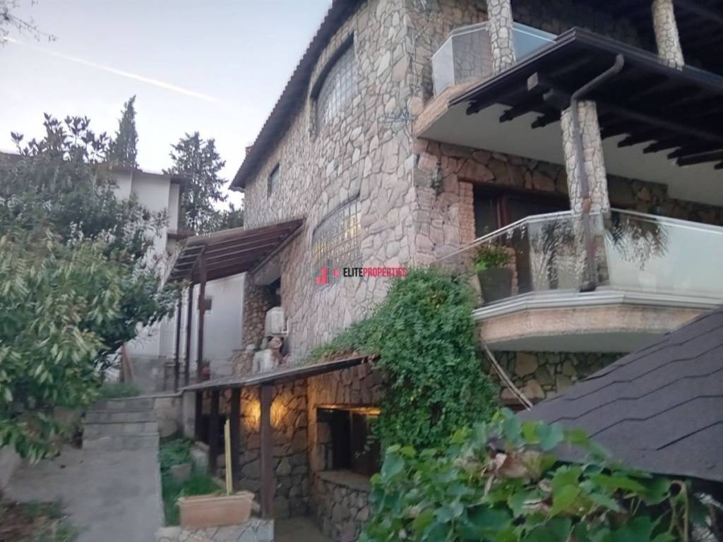 ΜΟΝΟΚΑΤΟΙΚΙΑ