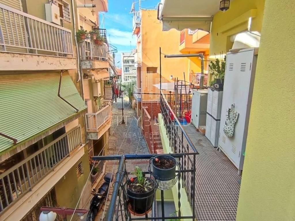 Θέα από μπαλκόνι