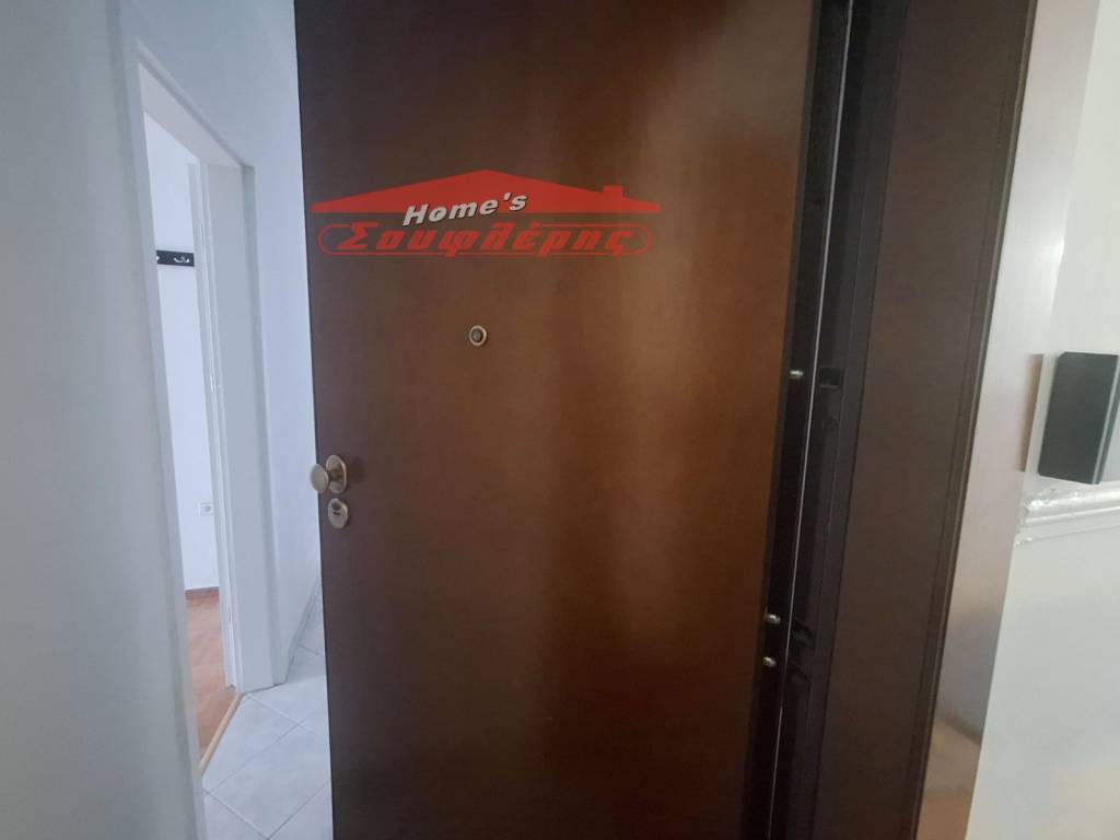 ΘΩΡΑΚΙΣΜΕΝΗ ΠΟΡΤΑ