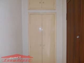 ΔΕΥΤΕΡΗ ΕΝΤΟΙΧΙΣΜΕΝΗ ΝΤΟΥΛΑΠΑ