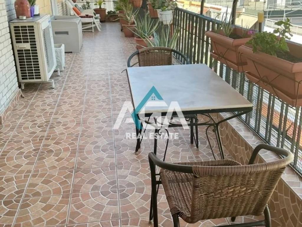 Θέα από μπαλκόνι