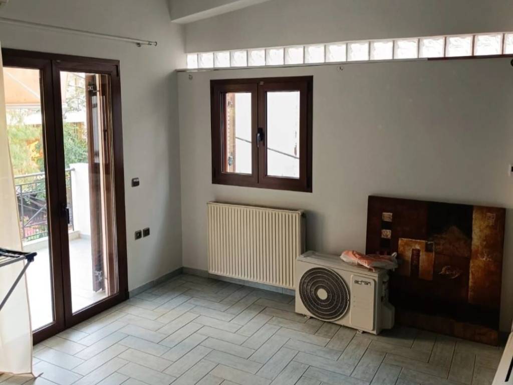 Two-level detached house