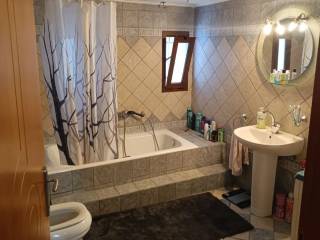 Two-level detached house