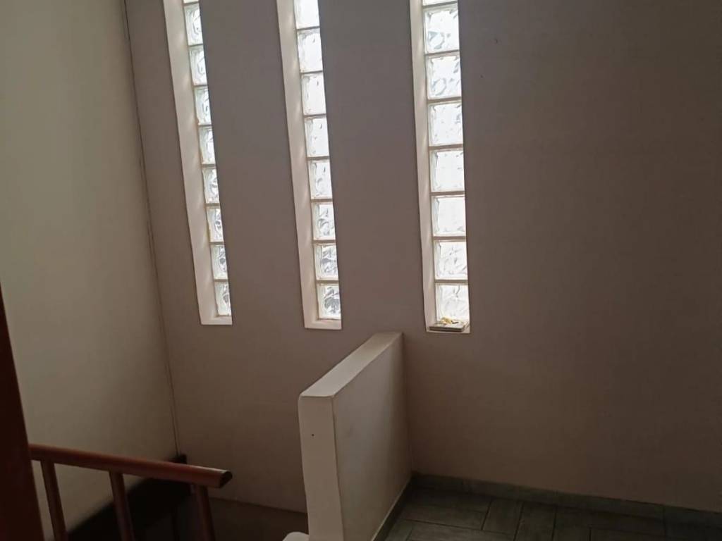 Two-level detached house