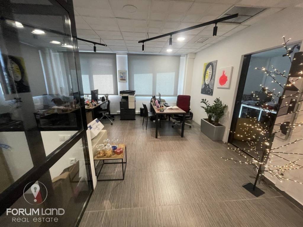 Forumland Real Estate, Εσωτερική όψη