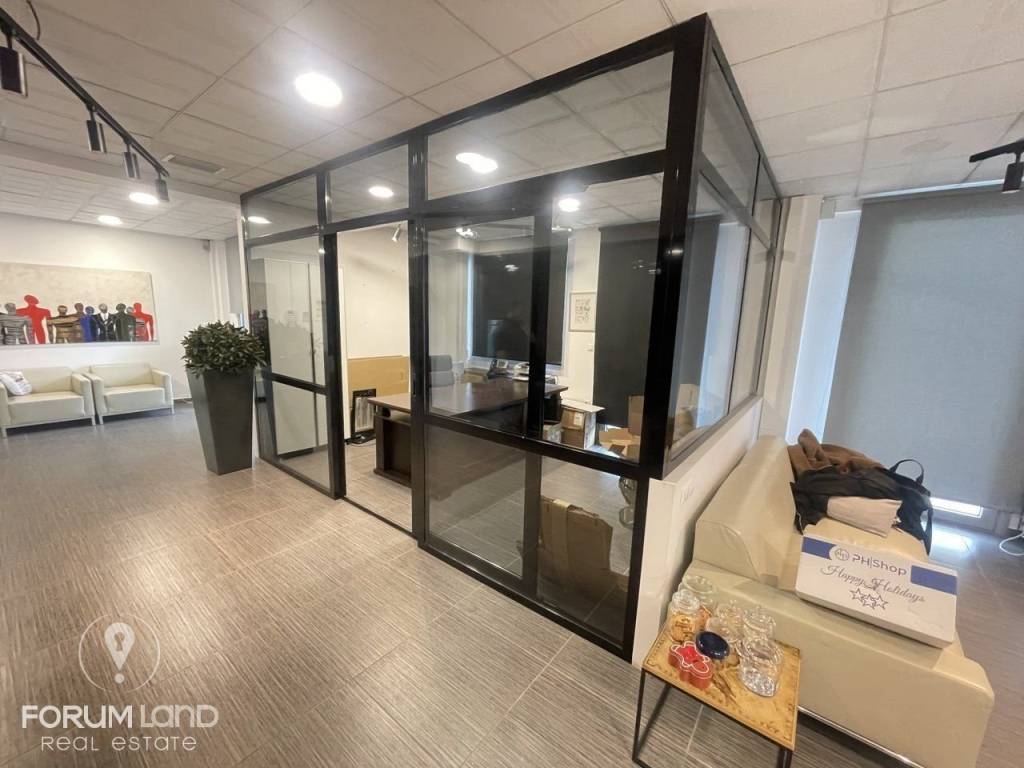 Forumland Real Estate, Εσωτερική όψη