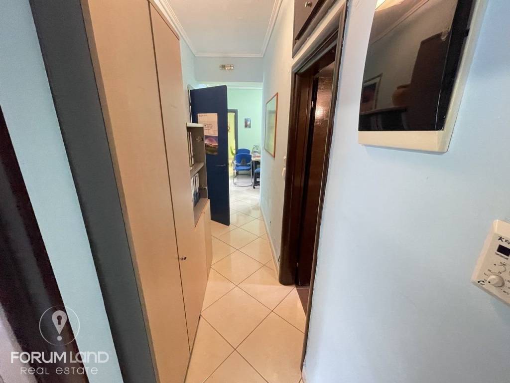 Forumland Real Estate, επαγγελματικός χώρος