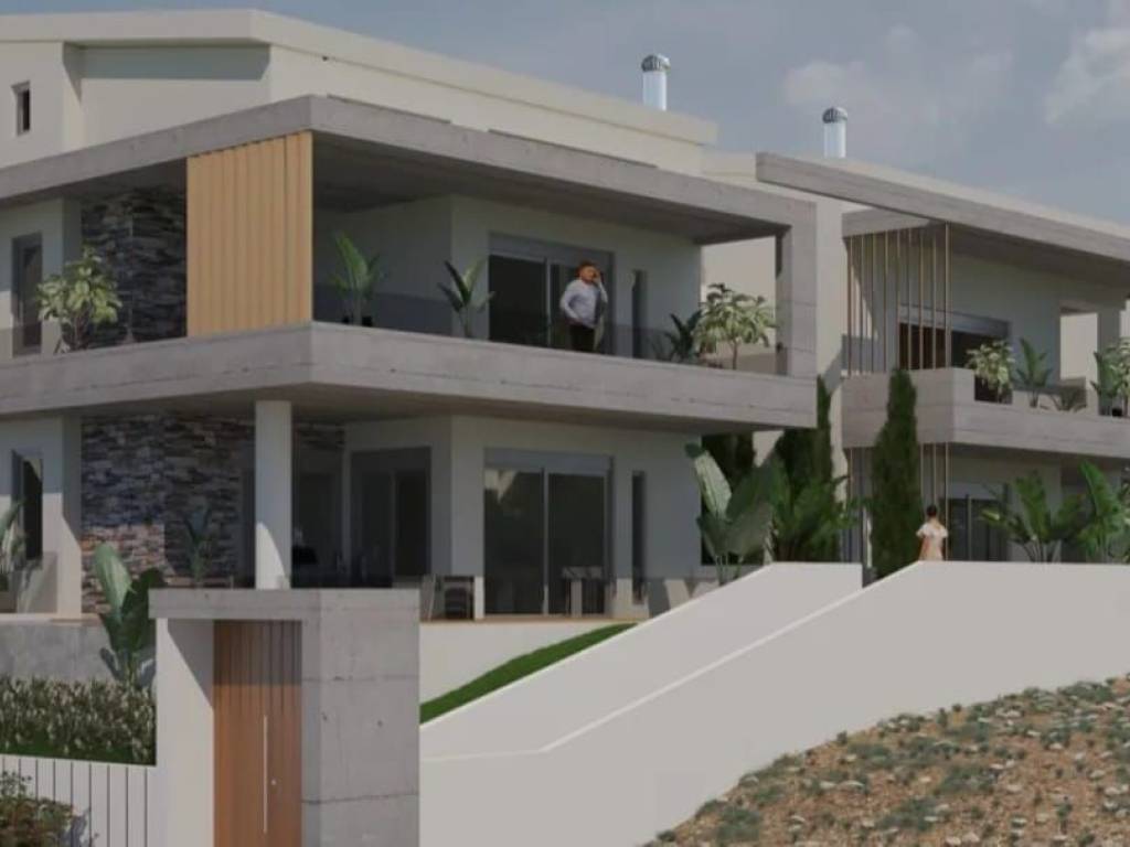 New, modern, luxuriously built maisonette