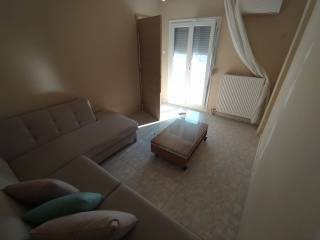 ANYPLACE MESITIKES YPERESIES