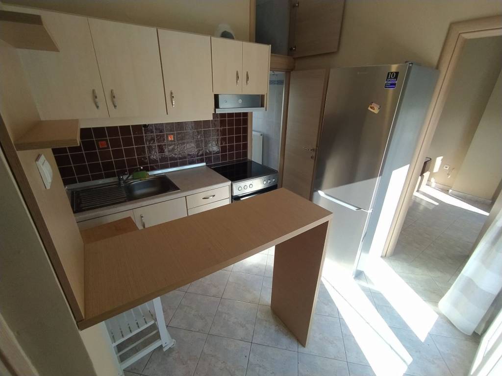 ANYPLACE MESITIKES YPERESIES