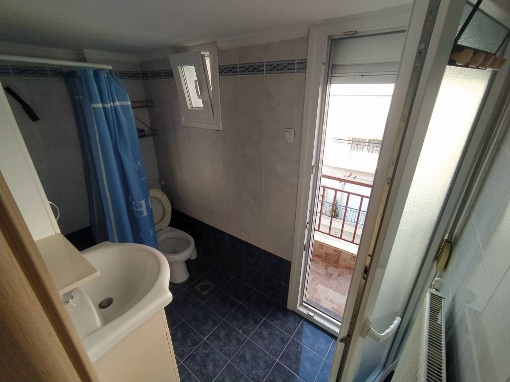 ANYPLACE MESITIKES YPERESIES