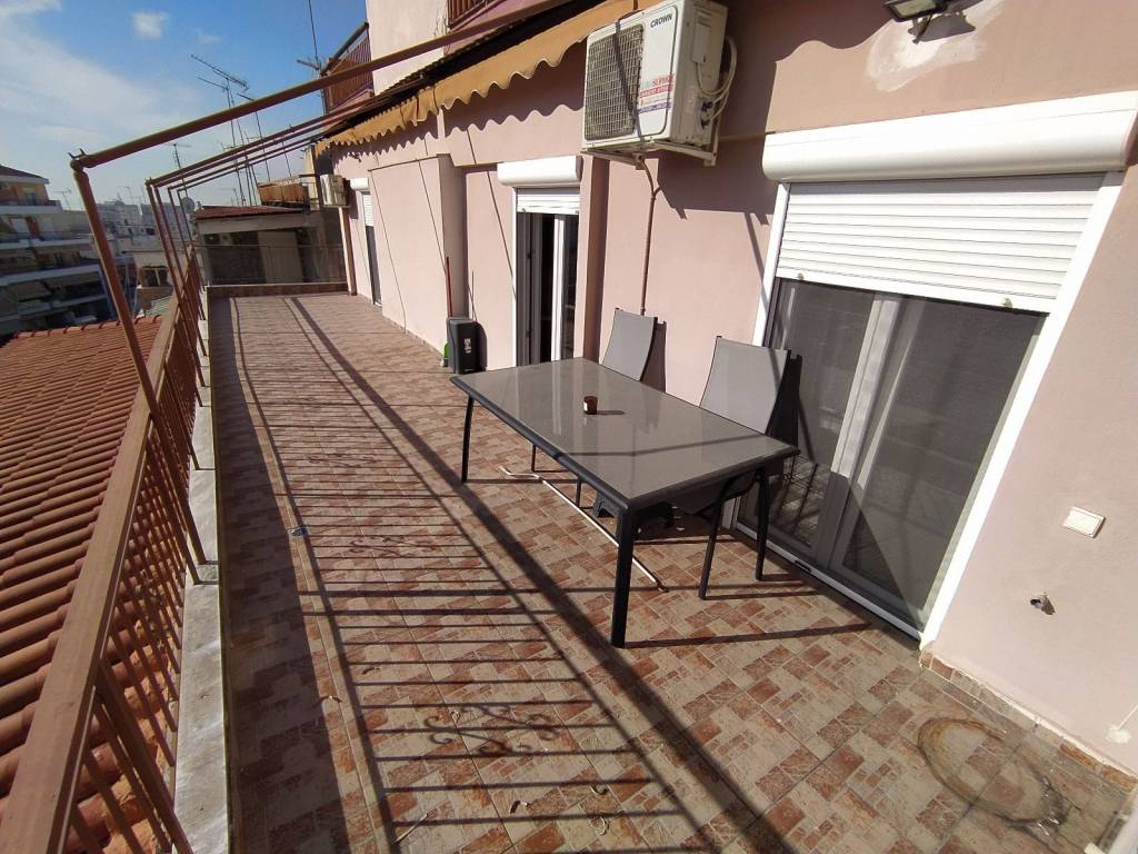 ANYPLACE MESITIKES YPERESIES