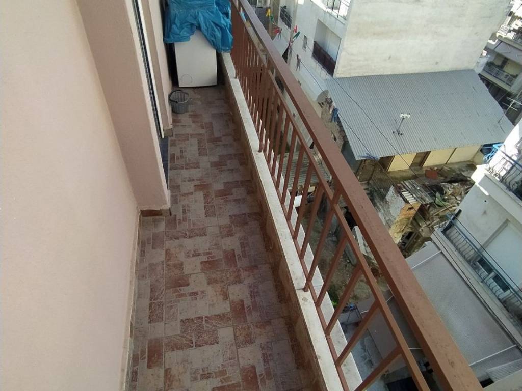 ANYPLACE MESITIKES YPERESIES