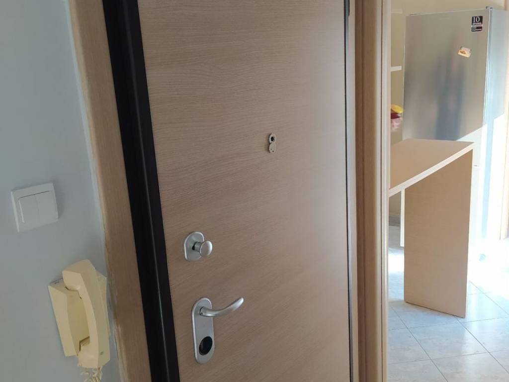 ANYPLACE MESITIKES YPERESIES