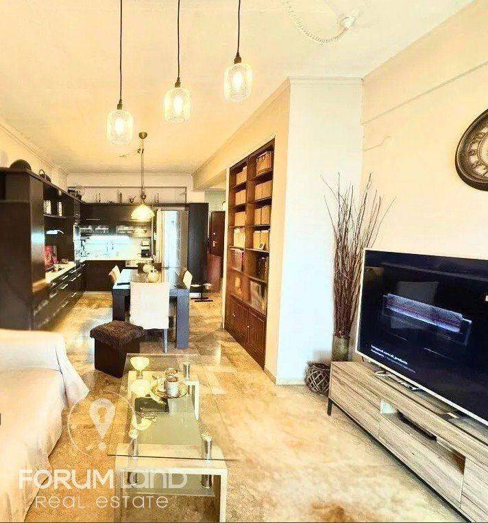 Forumland Real Estate, Σαλοκουζίνα