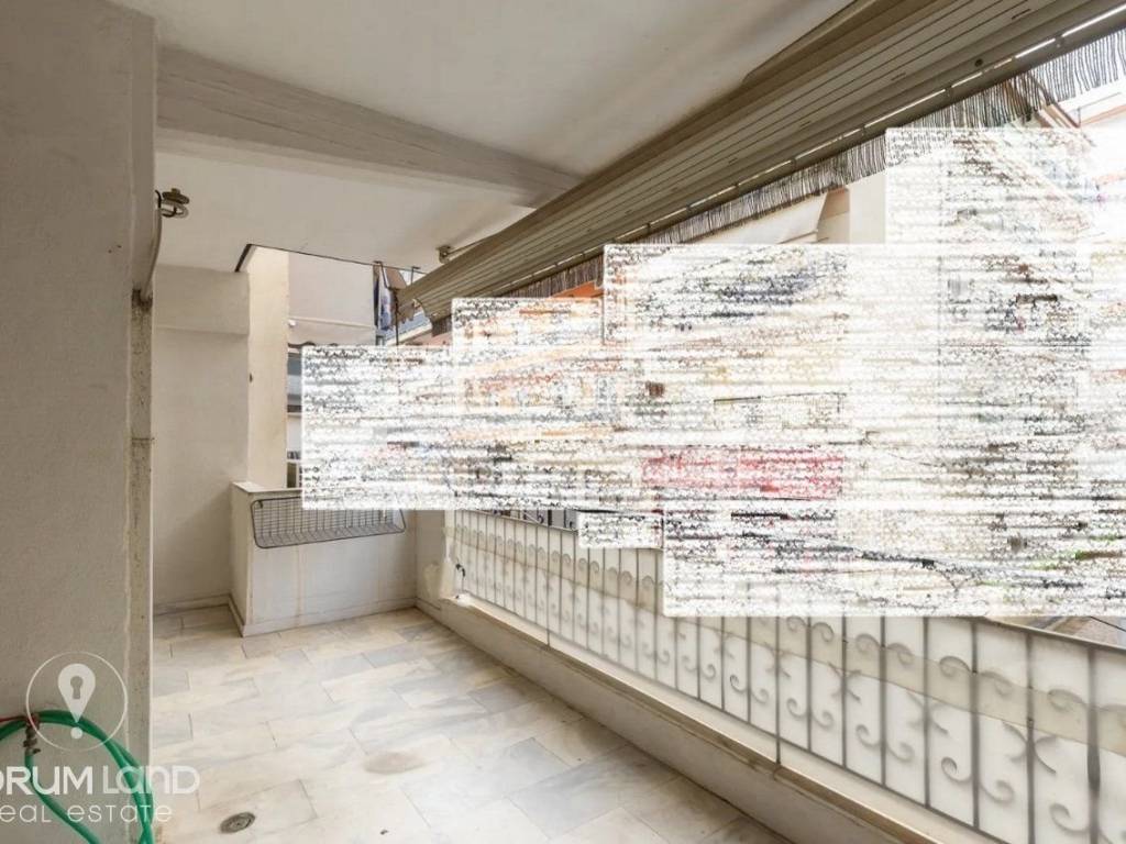 Forumland Real Estate, Βεράντες