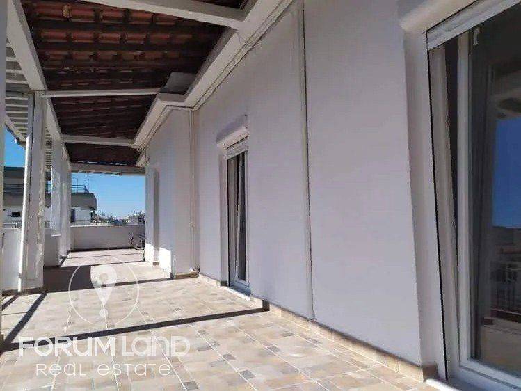 Forumland Real Estate, Βεράντες