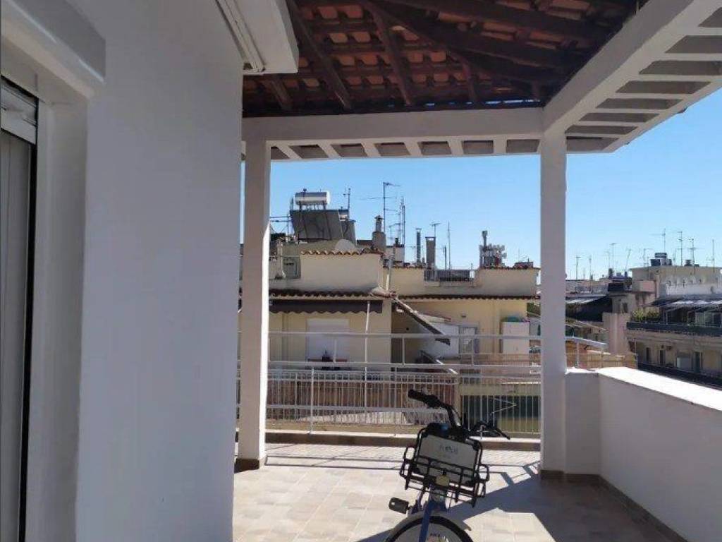 Forumland Real Estate, Βεράντες