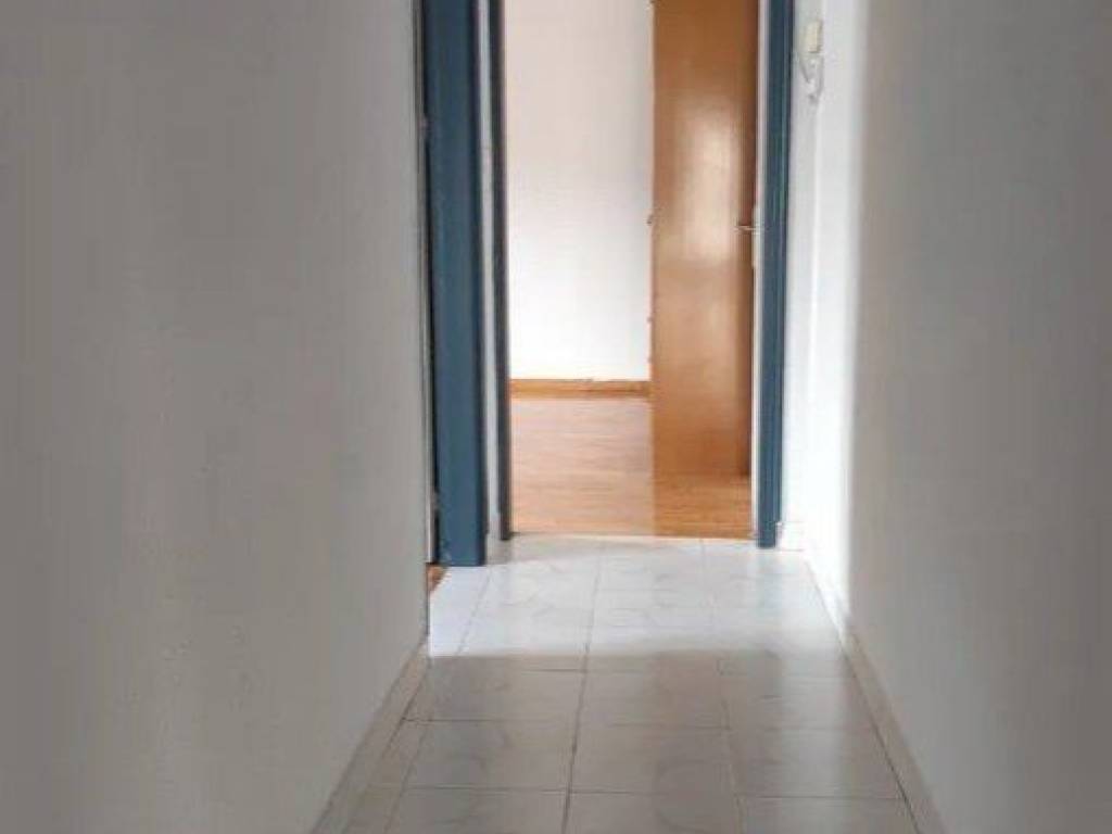 Forumland Real Estate, Διάδρομος