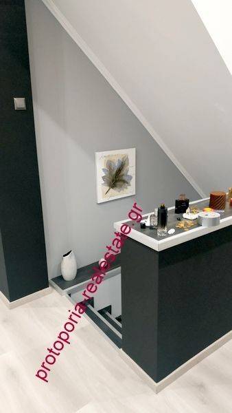 ΕΣΩΤΕΡΙΚΗ ΣΚΑΛΑ