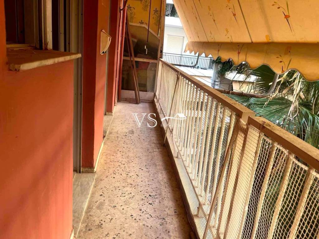 Θέα απο μπαλκόνι