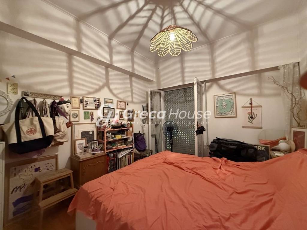 Διαμέρισμα με 2 Υ/Δ προς πώληση Παγκράτι