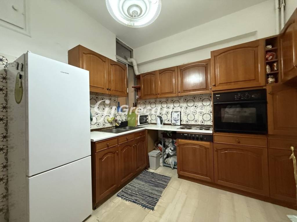 Διαμέρισμα με 2 Υ/Δ προς πώληση Παγκράτι