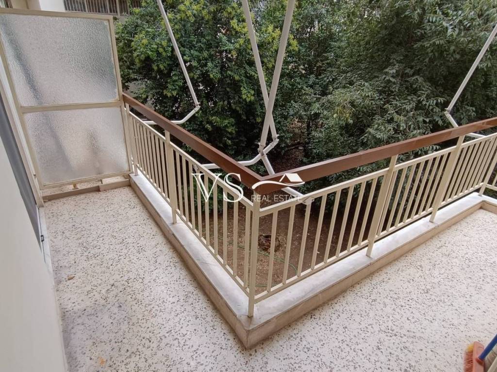 Θέα απο μπαλκόνι