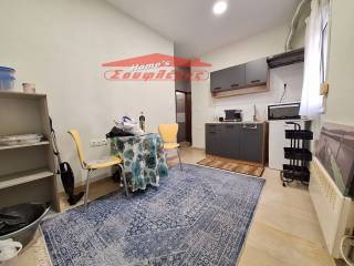 ΞΕΧΩΡΙΣΤΗ ΚΟΥΖΙΝΑ