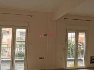 ΚΟΥΦΩΜΑΤΑ PVC ΜΕ ΔΙΠΛΑ ΤΖΑΜΙΑ