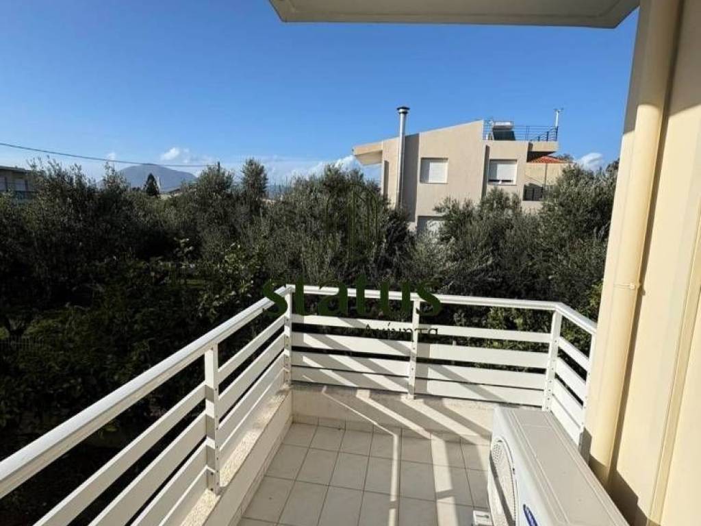 Θέα απο μπαλκόνι