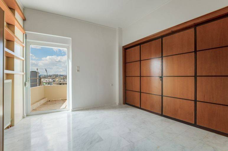 1ο υπνοδωμάτιο άνετο και ευρύχωρο