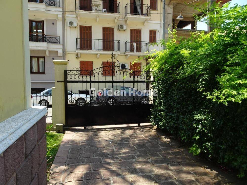 Θέση Στάθμευσης