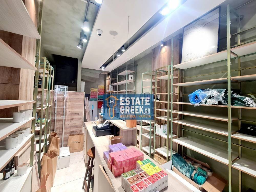 ανακαινισμένο Κατάστημα 114τ.μ. με πρόσοψη 3μ. σε ισόγειο 3 επιπέδων