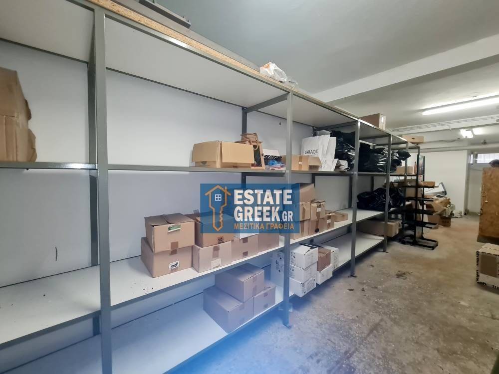 ανακαινισμένο Κατάστημα 114τ.μ. με πρόσοψη 3μ. σε ισόγειο 3 επιπέδων