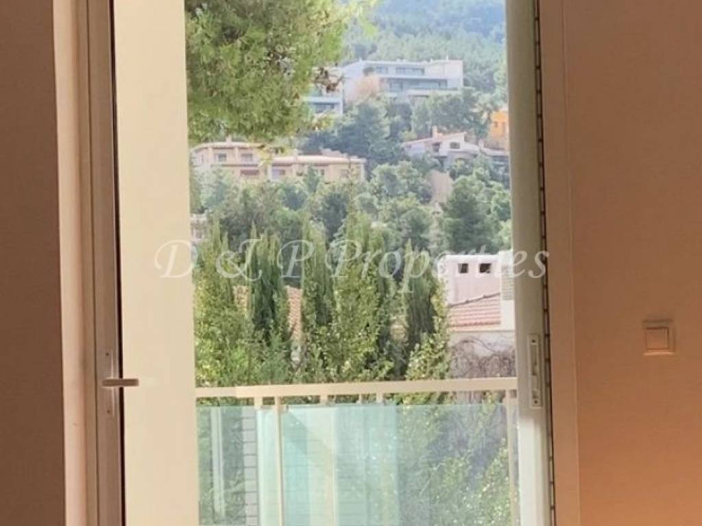 Θέα από μπαλκόνι