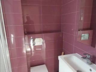 Forumland Real Estate, Μπάνιο