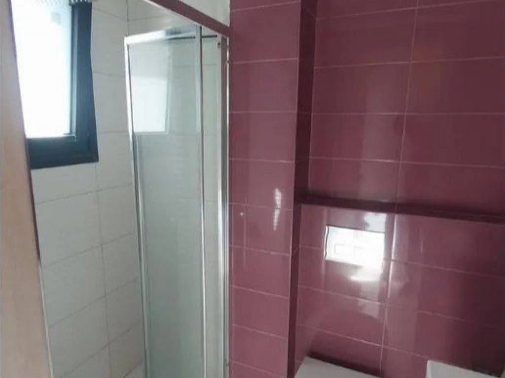 Forumland Real Estate, Μπάνιο