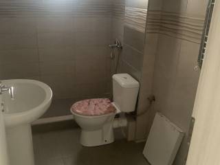 Forumland Real Estate, Μπάνιο