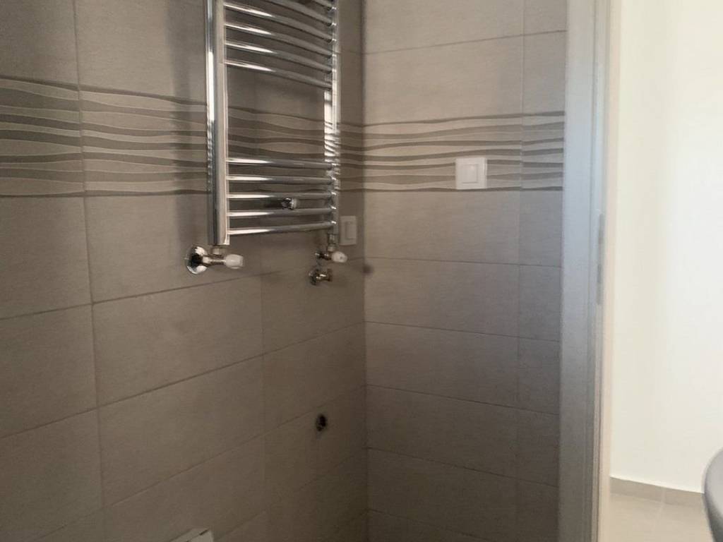 Forumland Real Estate, Μπάνιο