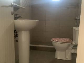 Forumland Real Estate, Μπάνιο