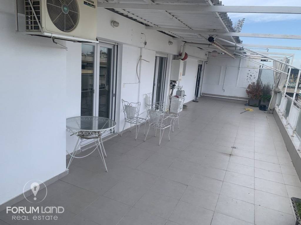 Forumland Real Estate, Βεράντες