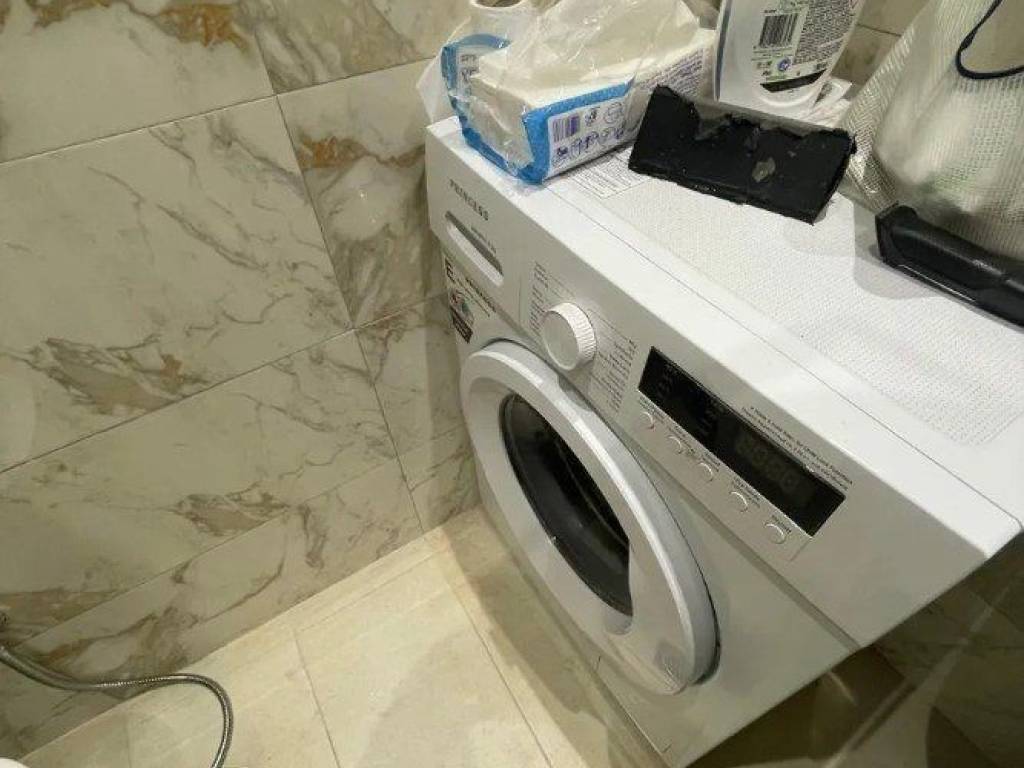 Forumland Real Estate, Μπάνιο