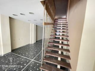 Forumland Real Estate, Εσωτερικές Σκάλες