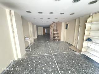 Forumland Real Estate, ισόγειο κατάστημα