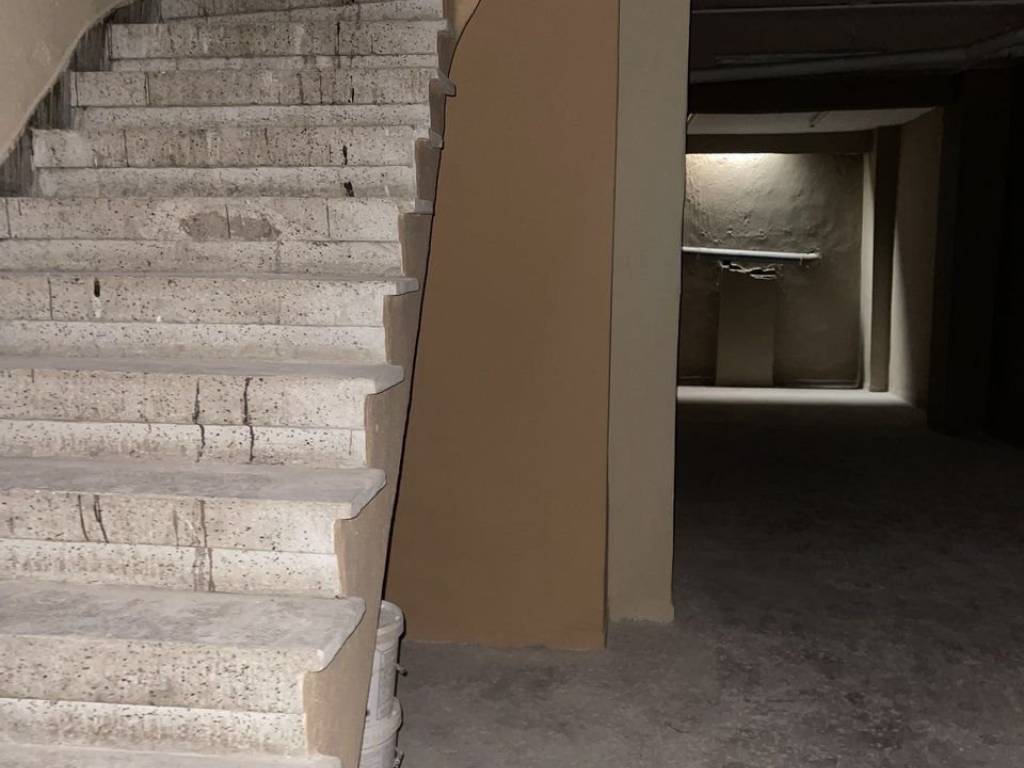 Forumland Real Estate, Εσωτερικές Σκάλες