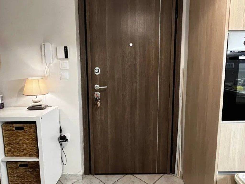 Forumland Real Estate, Είσοδος