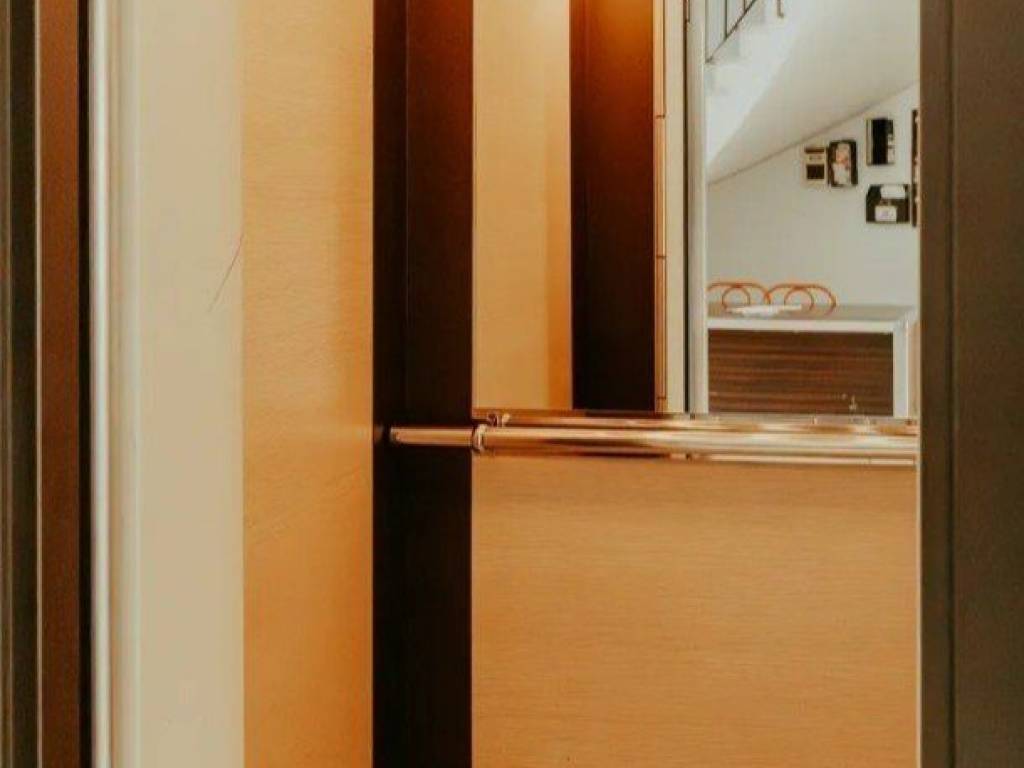 Forumland Real Estate, Ανελκυστήρας