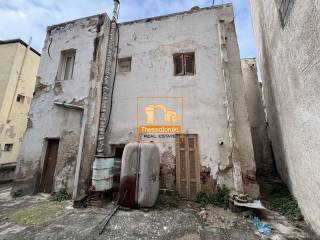 Παναγία Φανερωμένη, Μονοκατοικία